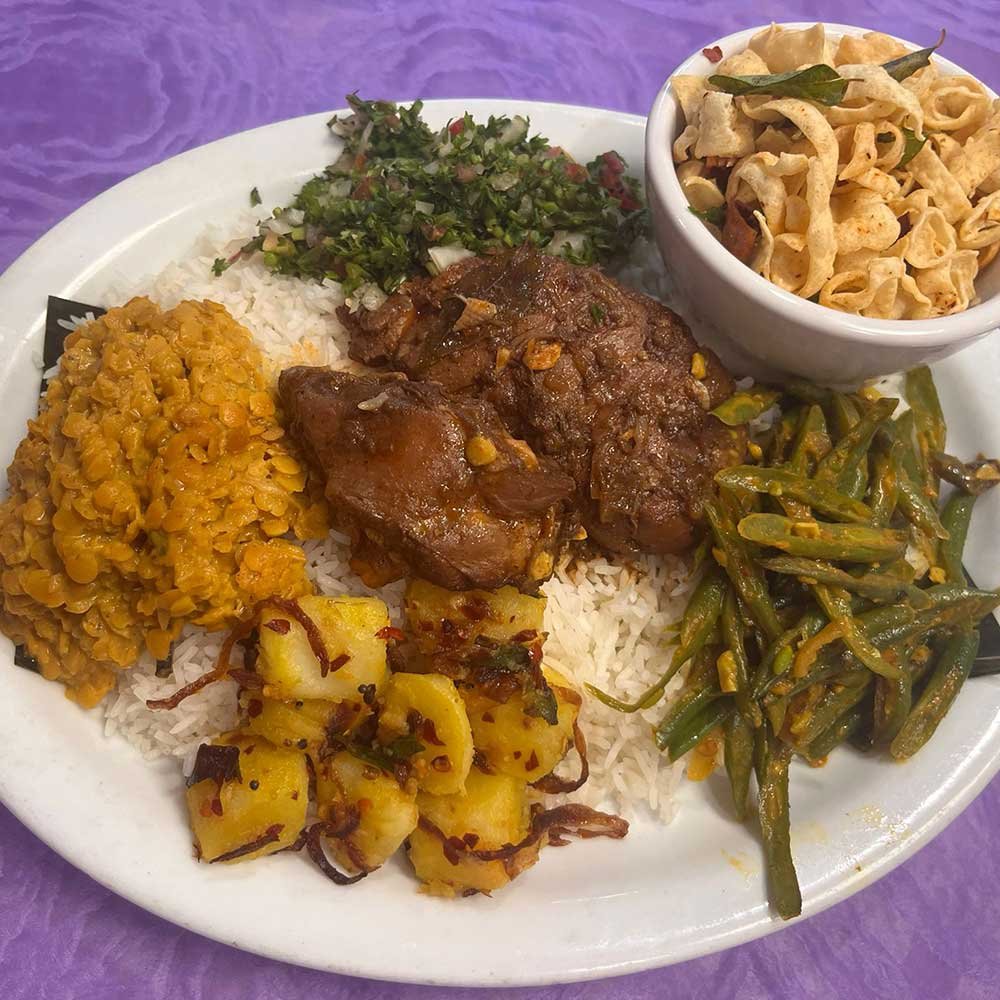 White-rice-with-chicken-curry